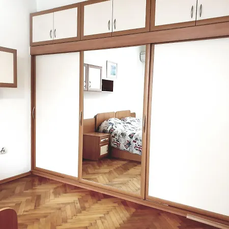 Apartamento Jasmine Metro Station, Parks & Mall