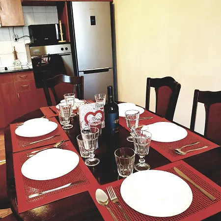 Apartamento Jasmine Metro Station, Parks & Mall *